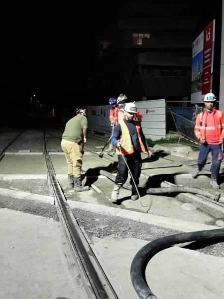 Livraison de béton sous les feux des projecteurs