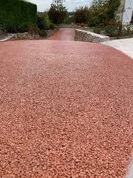 Le béton drainant : une solution innovante et durable pour vos aménagements extérieurs