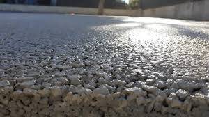 Le béton drainant : une solution innovante et durable pour vos aménagements extérieurs